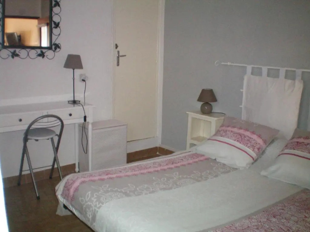 T2 dans maison de village