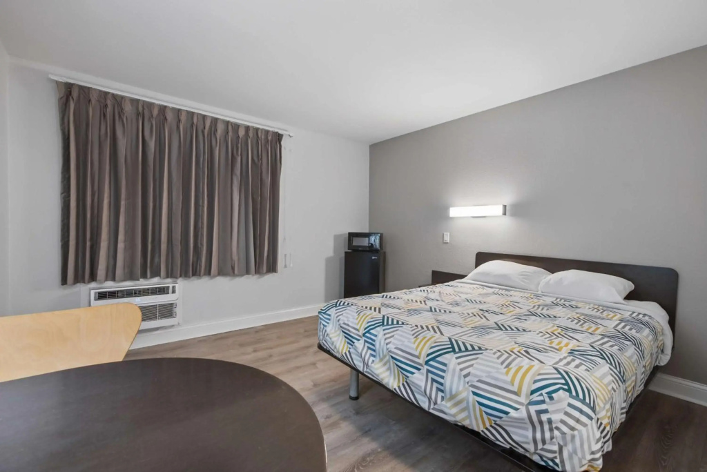 Motel 6-Normal, IL - Bloomington Area