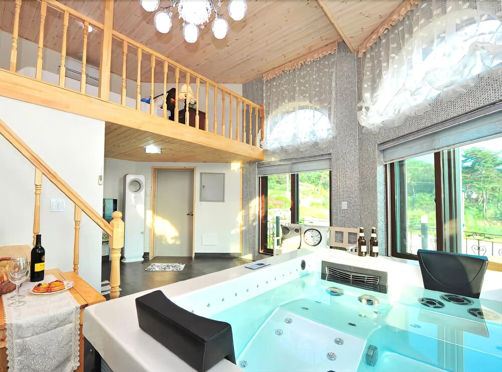 Ganghwa Rulru Ralra Pension