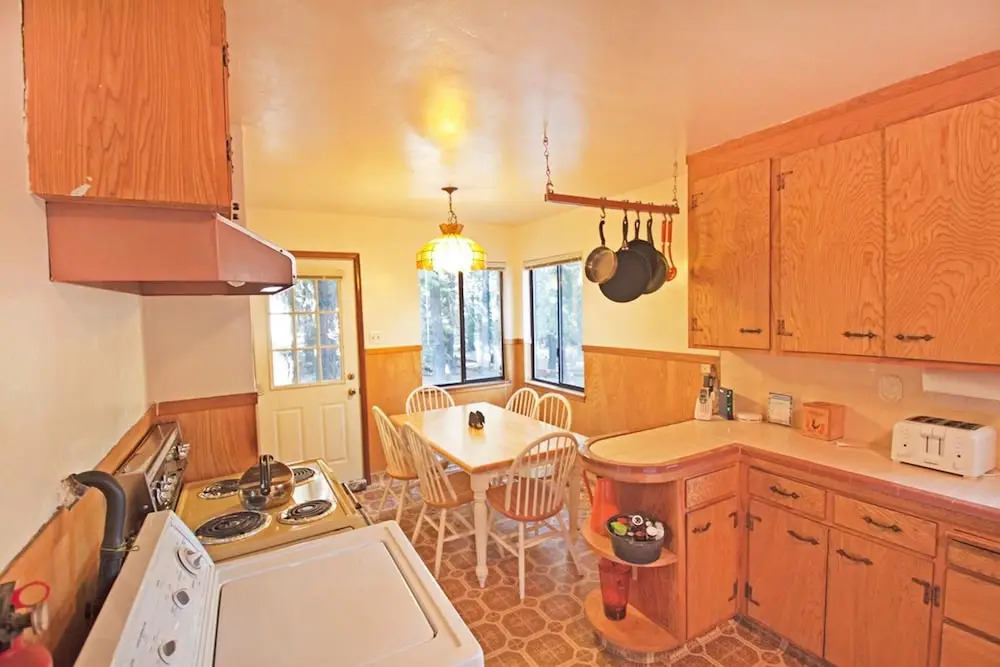 Balsam House - Walk to Lake & Private Beach Area