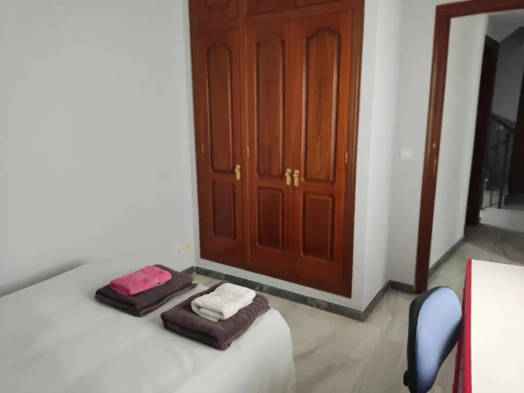 Habitación doble con baño privado