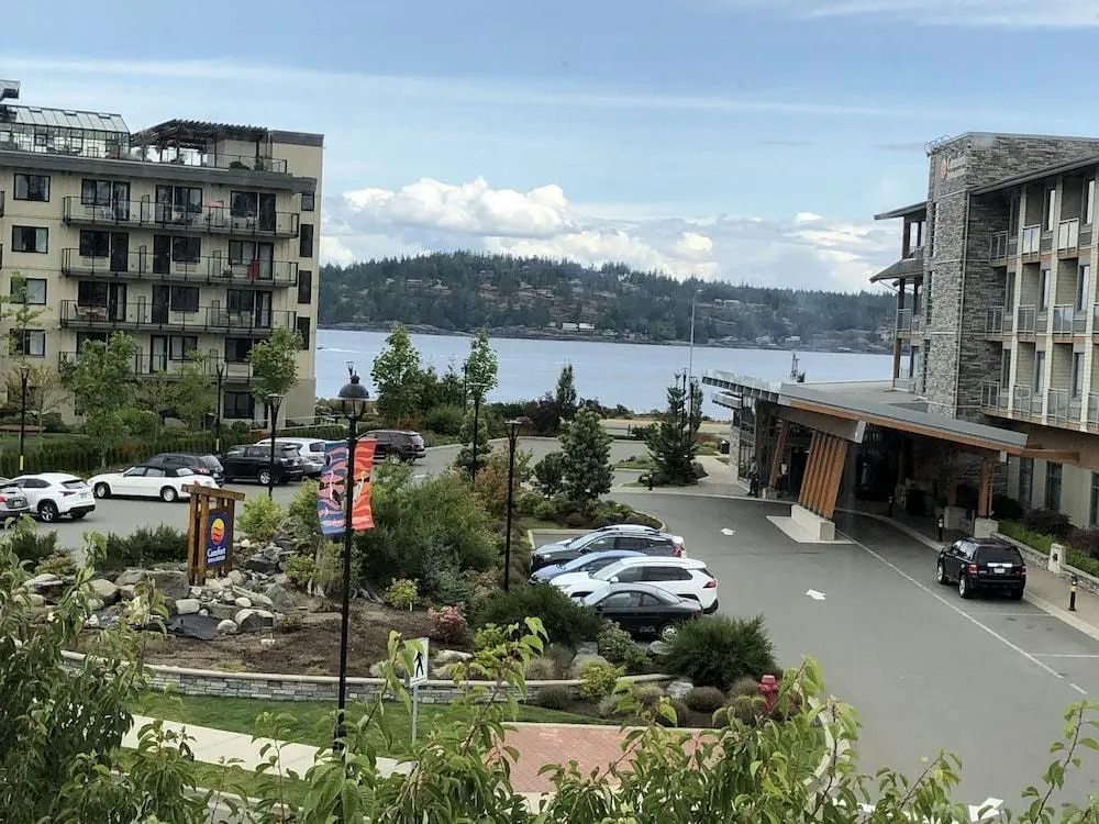 Harbourside Inn