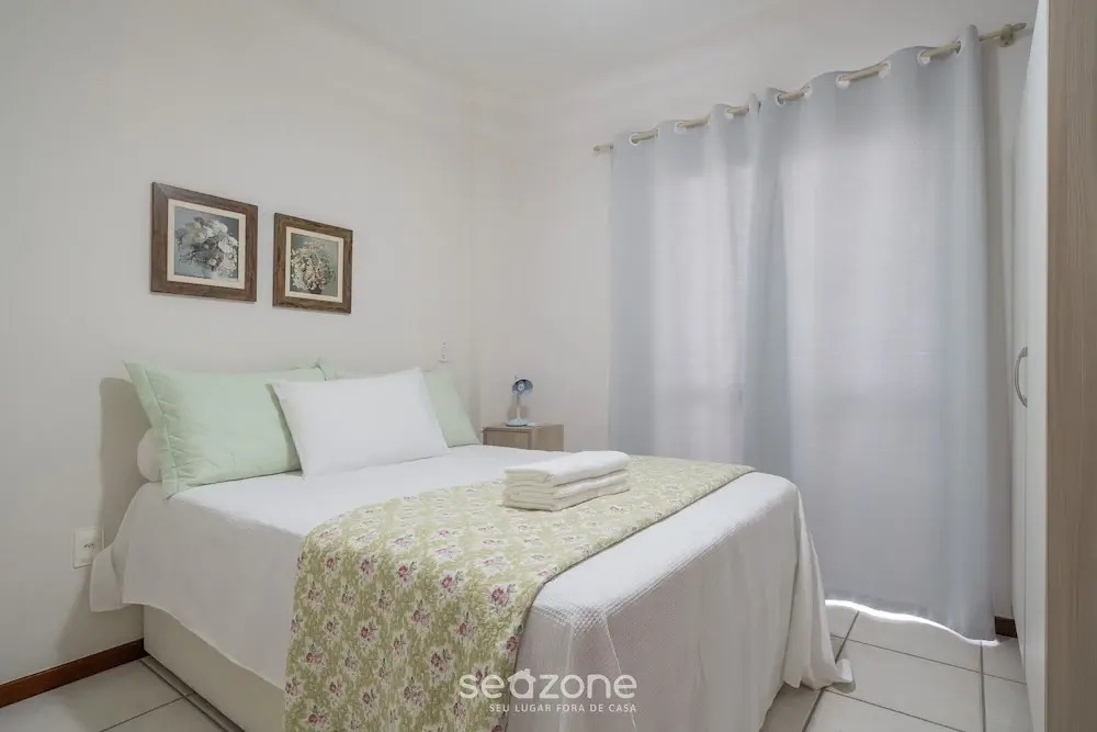 3BR Beachfront apt w/ BBQ Rsl0502