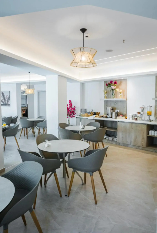 Theo Beach Hotel Apartments