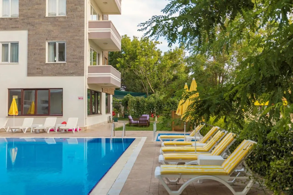 Troas Beach Hotel