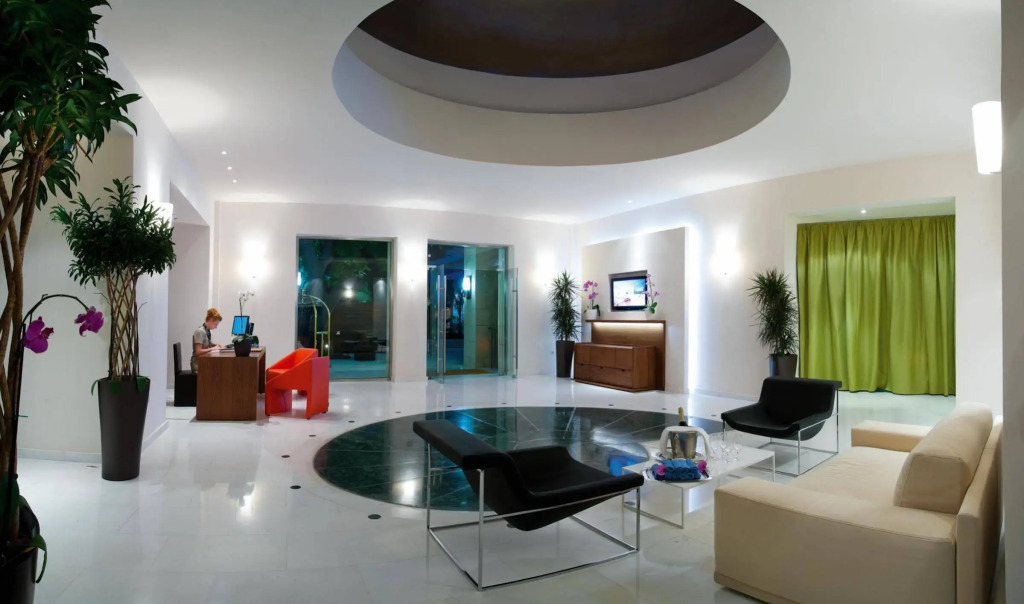 Amathus Elite Suites(Ixia)