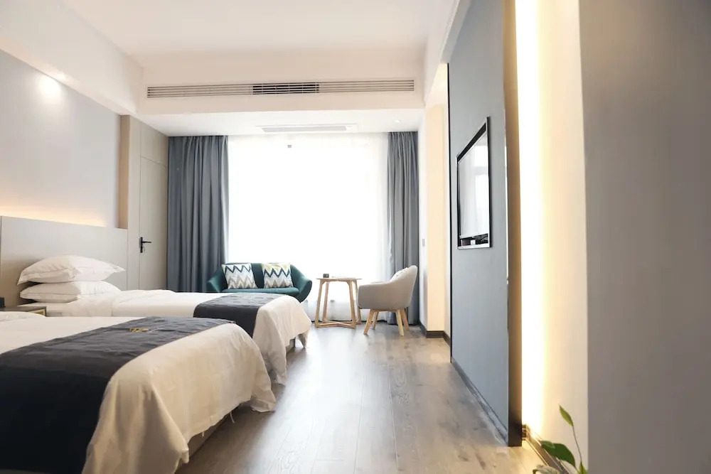 Heqi Hotel
