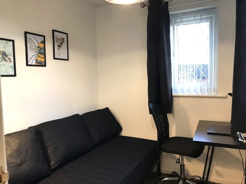 Sleeps up to 7, Parking, Office, Preston Nr M6/m65