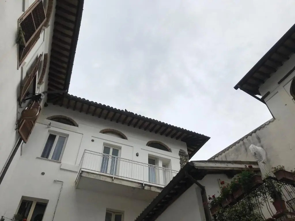 Suite Del Mercato