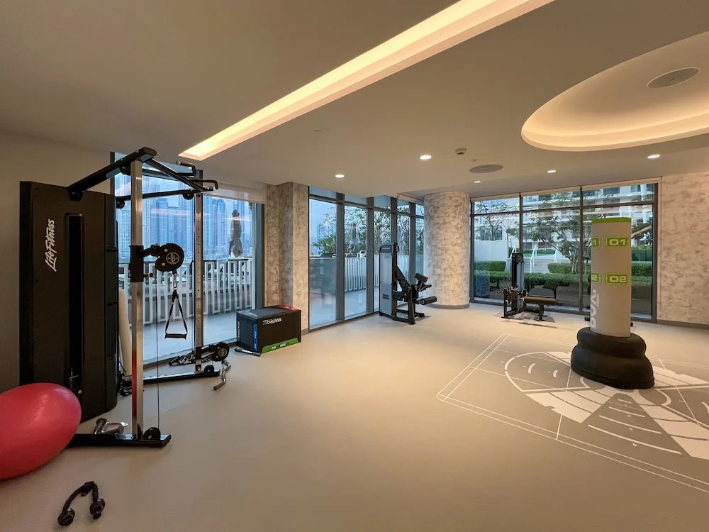 2BR Emaar Beachfront Full Sea Skyline Views