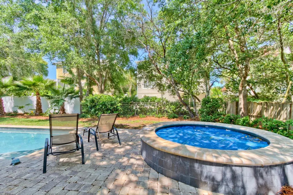 4322 15th Street by Hodnett Cooper