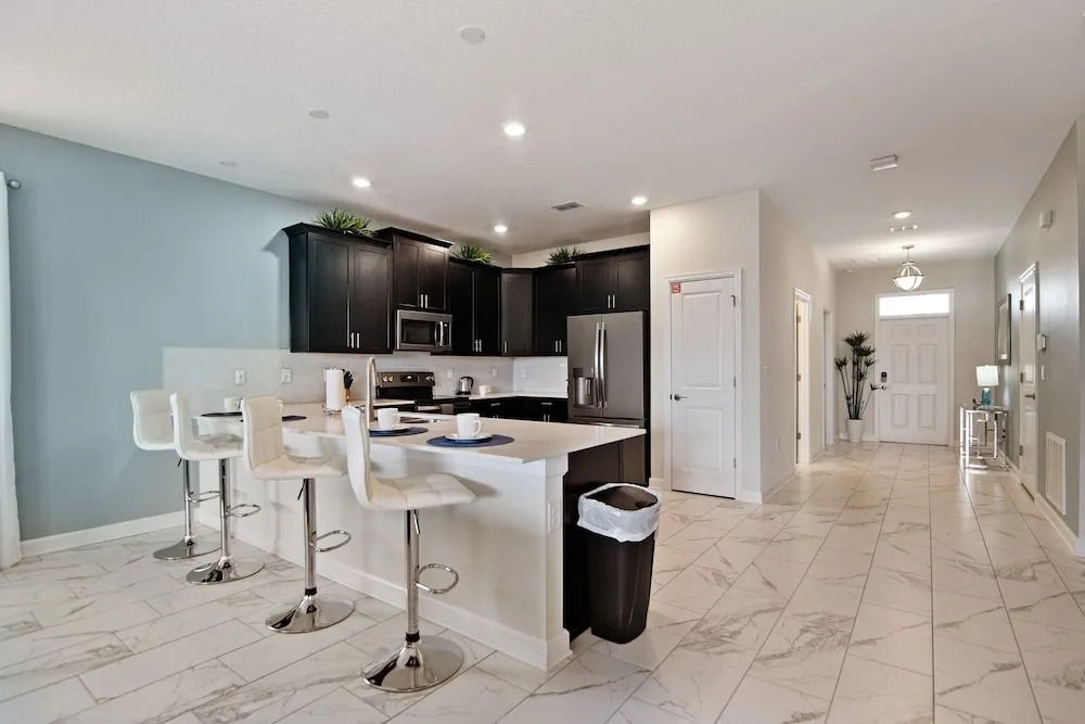 8830ilc - The Retreat At Championsgate 8 Bedroom Home by RedAwning