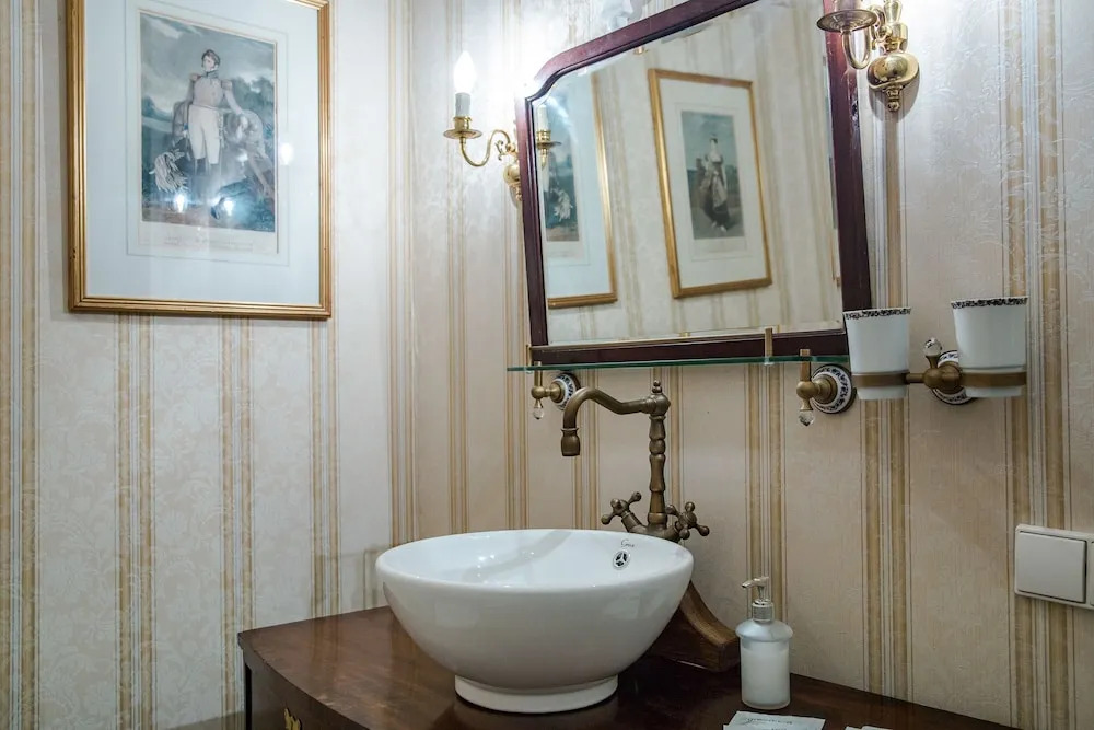 Pakruojis Manors Palace Boutique Hotel