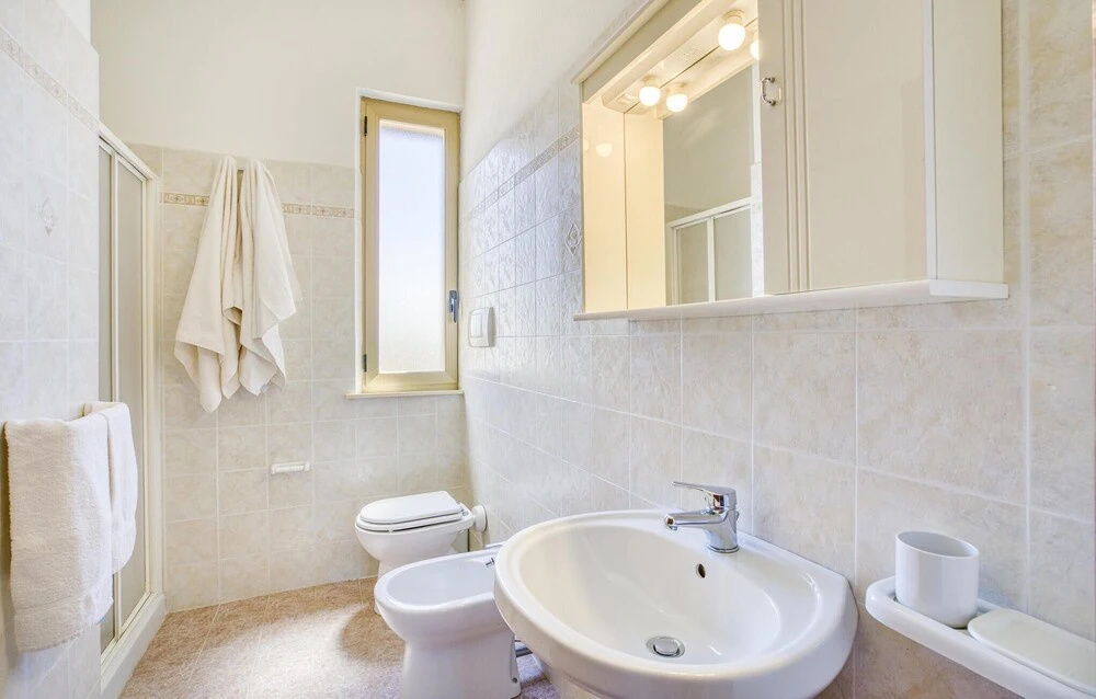 Awesome Home in Castiglione del Lago With 5 Bedrooms, Wifi and Outdoor Swimming Pool