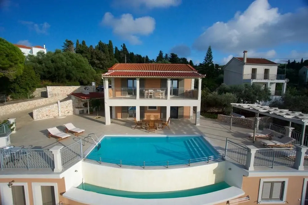 Vryonis Villa