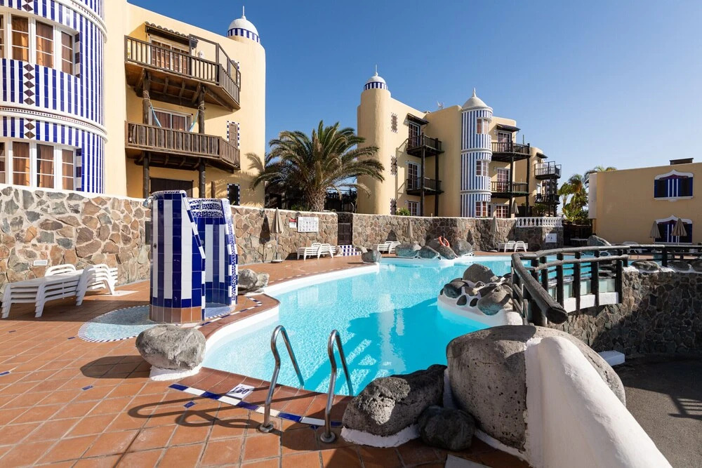 Luxury Apartment+Pool P69 Next To the Beach