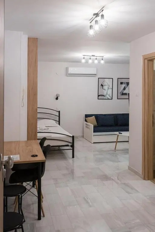 AZ modern studio