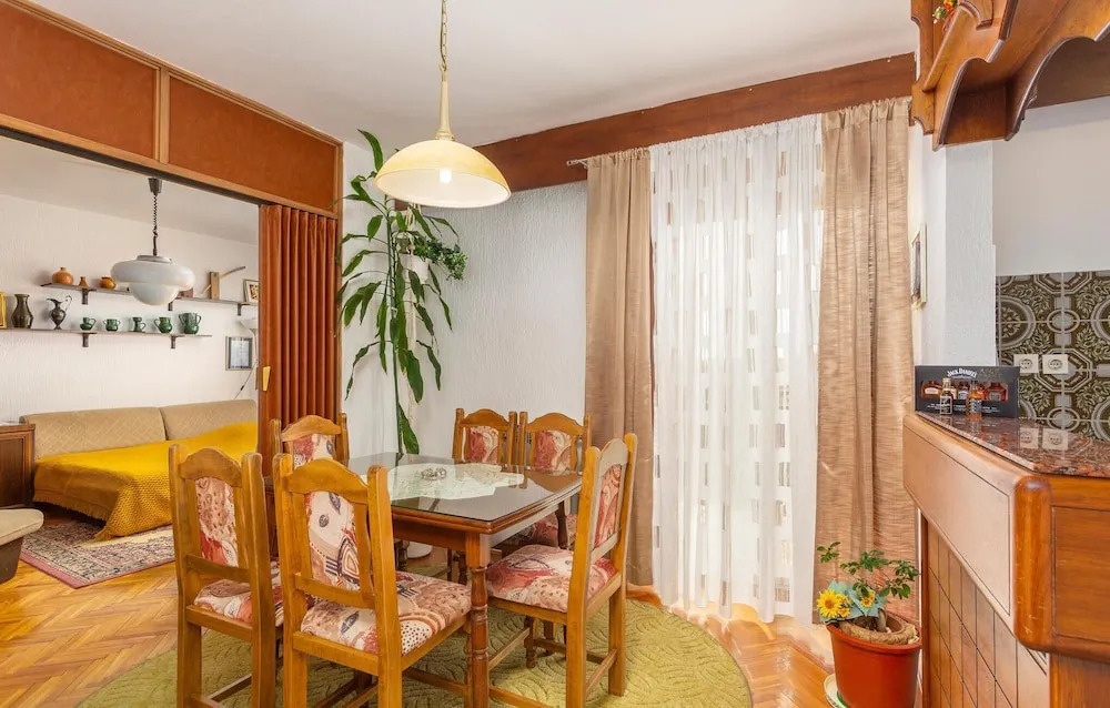 Nice Apartment in Cavle With Wifi and 2 Bedrooms