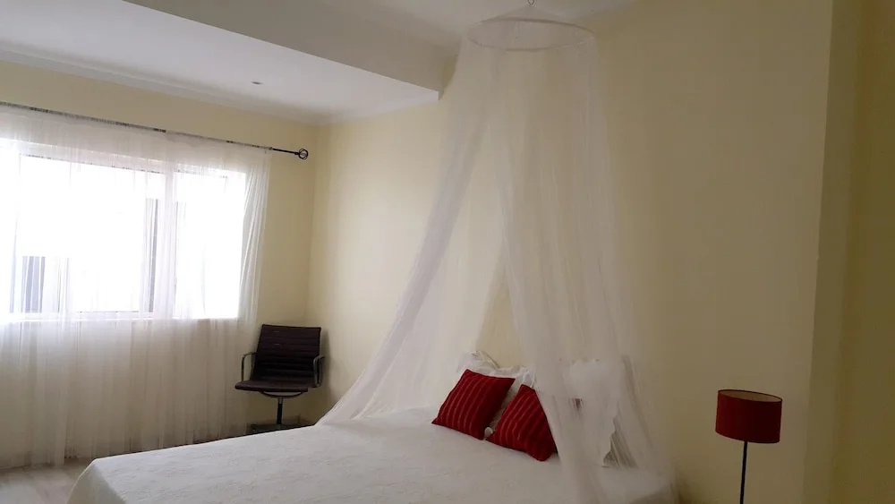 House with 4 Bedrooms in Portimão, with Wonderful City View, Furnished Terrace And Wifi - 1 Km From the Beach