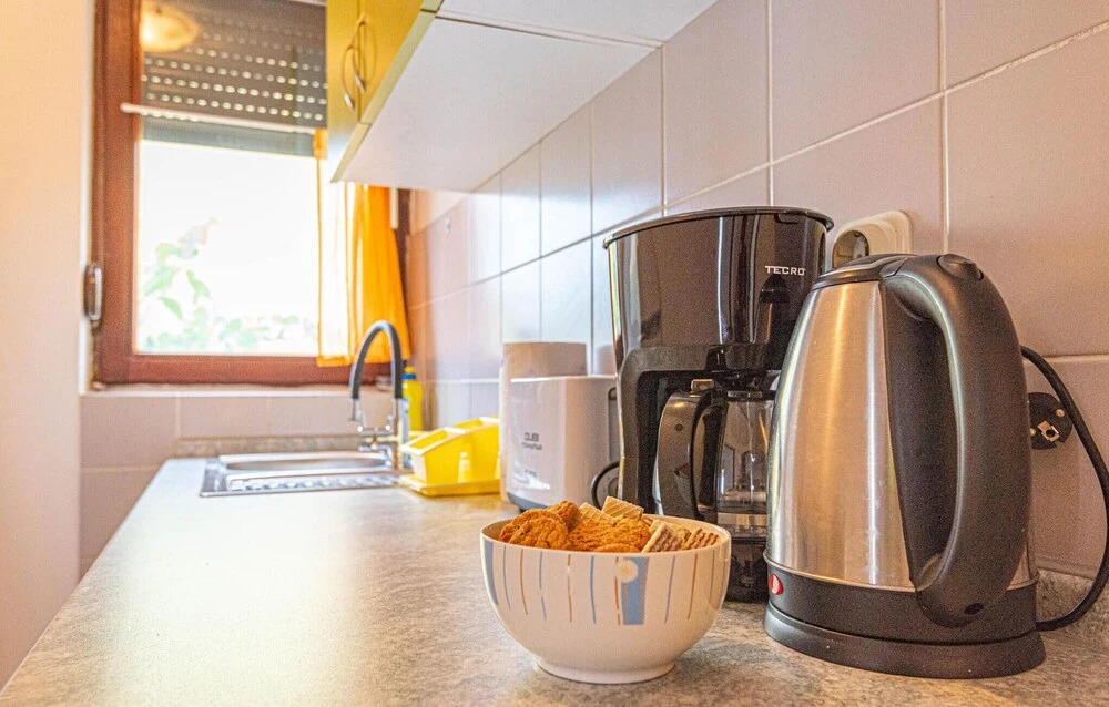 Nice Apartment in Rogoznica With Wifi and 1 Bedrooms