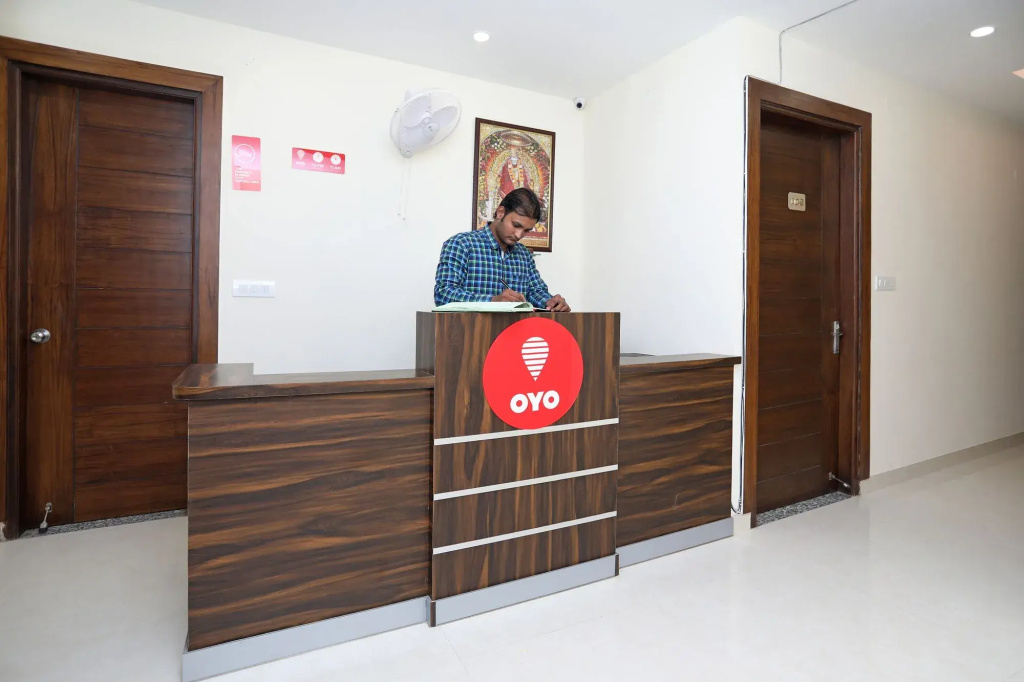 Hotel O Royal Inn