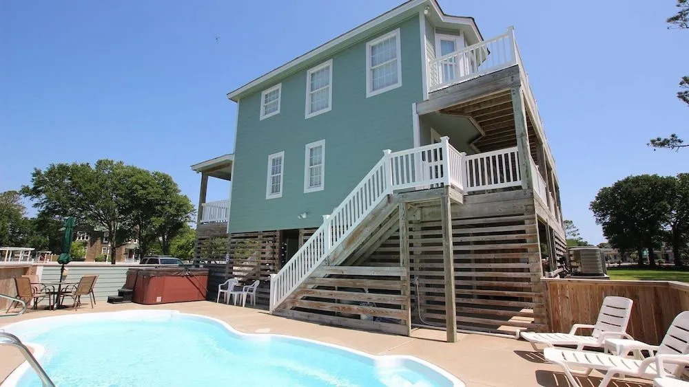 Heaven's Light - 5 Br home by RedAwning
