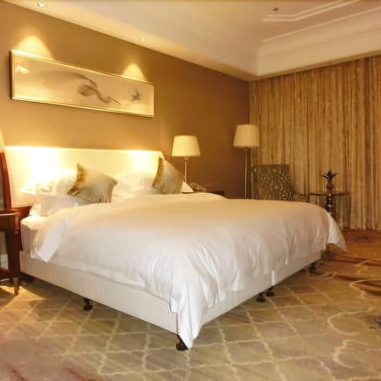 Longcheng Garden Hotel