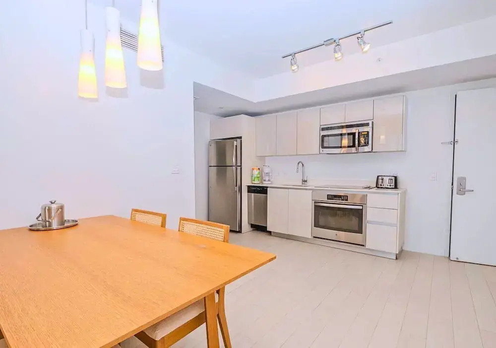 Luxury Ocean Views Apt 1208