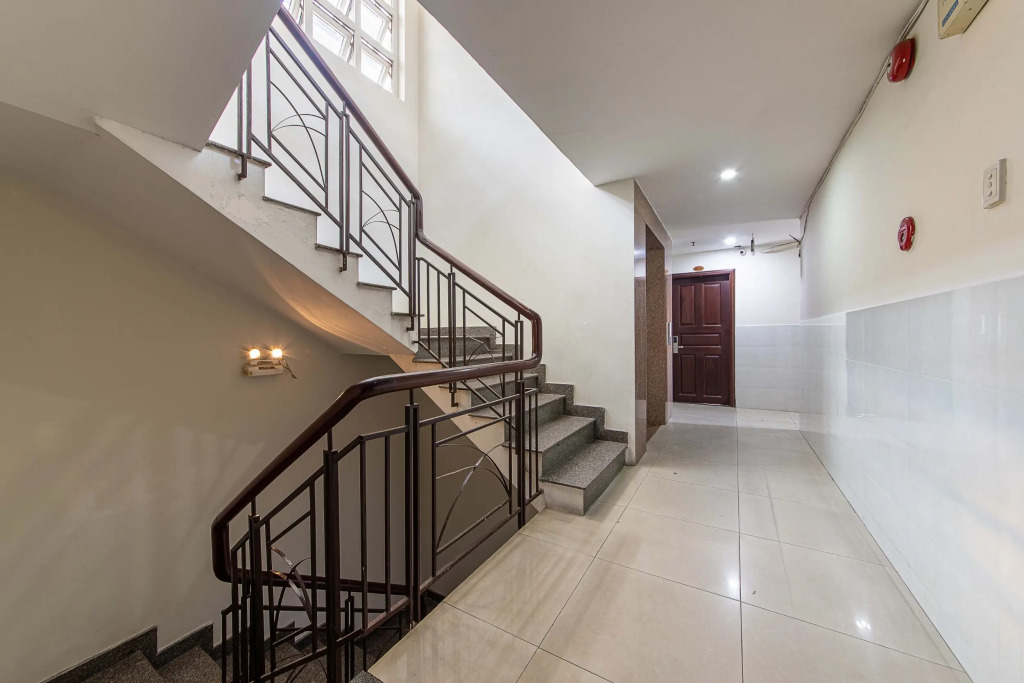 Phong Lan 2 Hotel