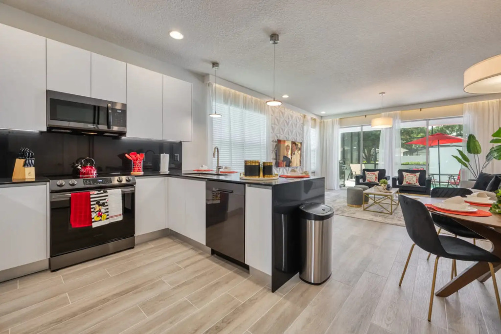 Elegant home with private pool near Disney