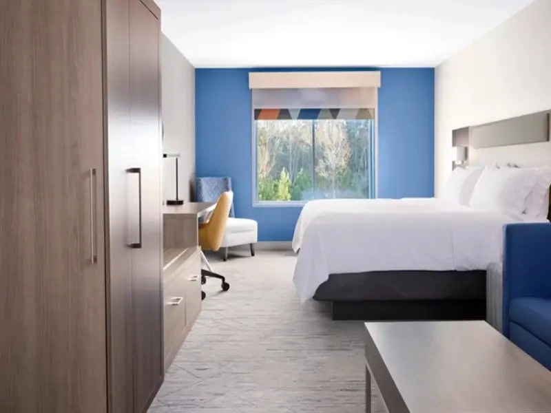 Holiday Inn Express Granby Northwest by IHG