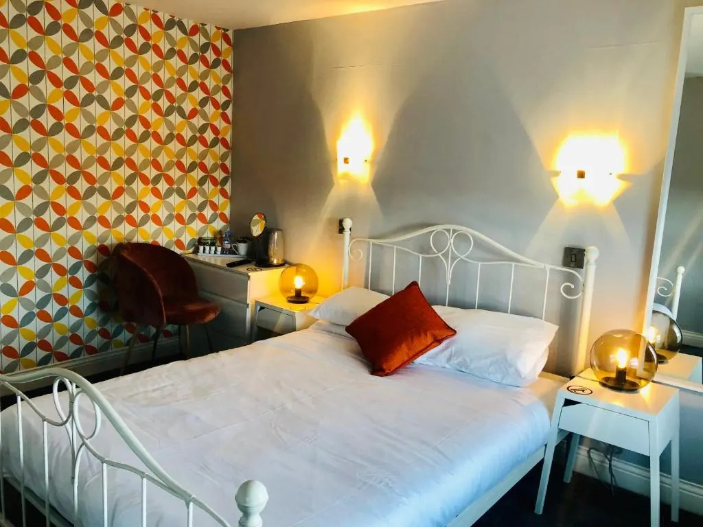 Hardwick Arms Hotel