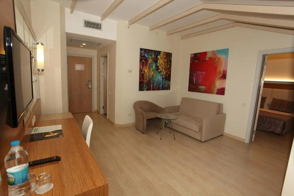 AQI Pegasos Resort