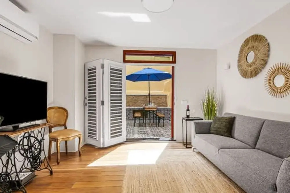Casa Magnolia Stylish 3-level City House