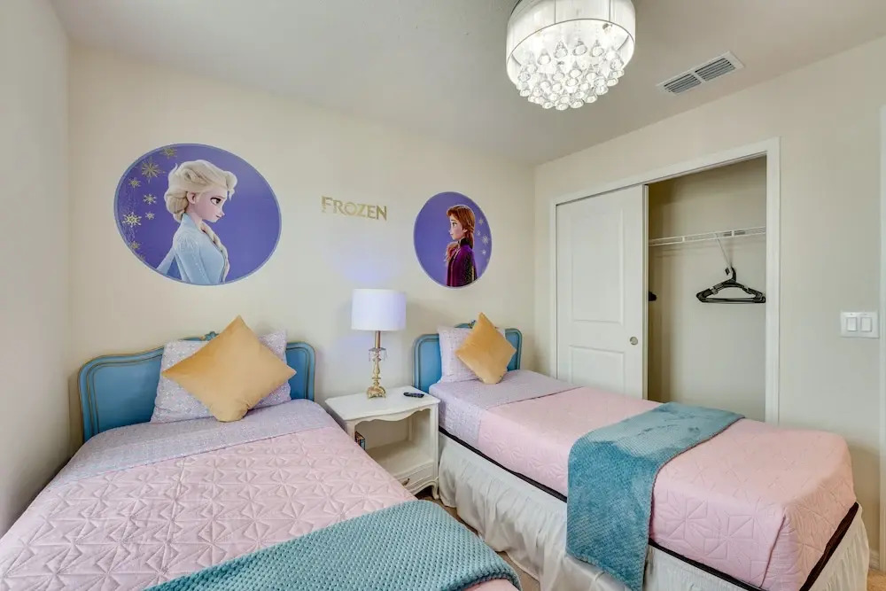 Pet-friendly Townhome w/ Pool, Near Disney World!