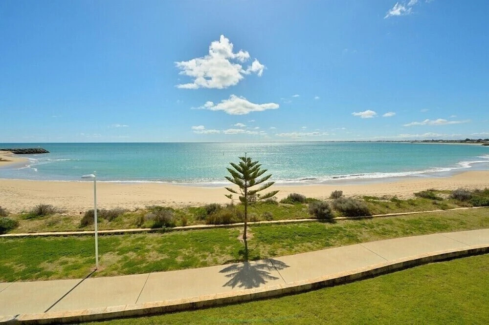 Sea Side 110