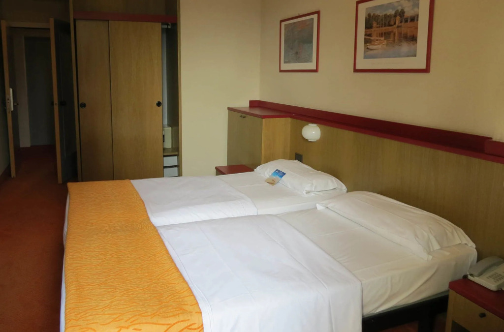 Hotel La Perla - Bike Hotel