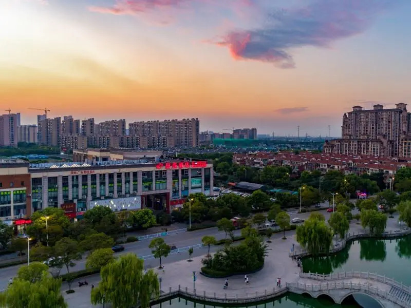 Shell Hotel Suzhou Changshu Guliu Zhonghong Square