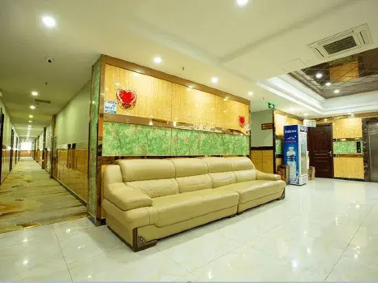 Zhengzhou Yaxin Hotel (Leshang Plaza)