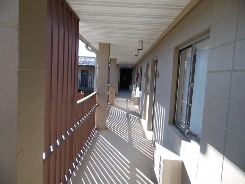 Bear Lodge Motel