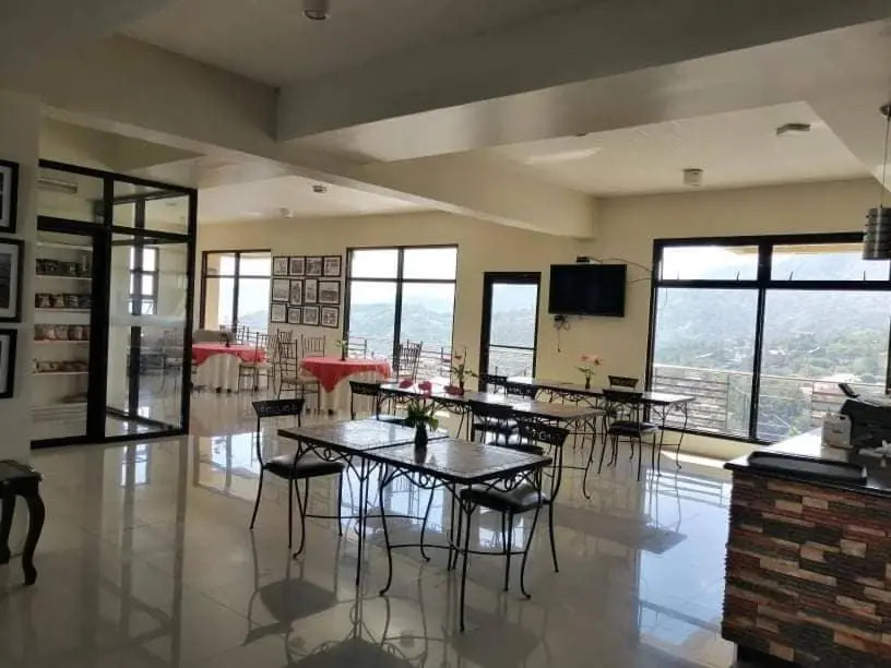 3 Pax Studio Foggy Cold Breeze,Condo in Gardenville Hotel