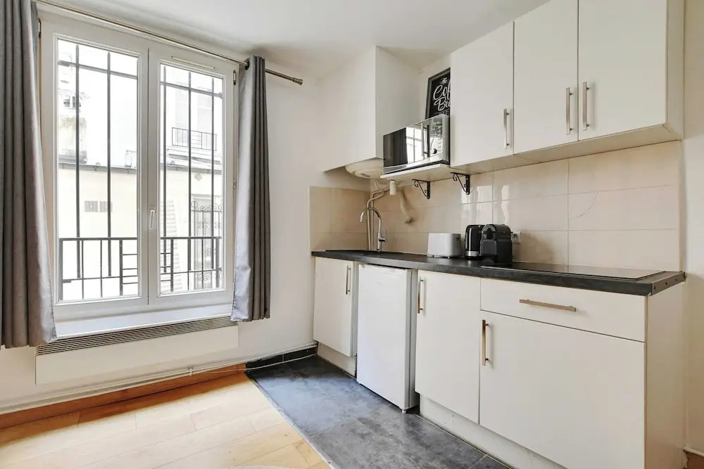 Urban Chic Apartment in Central Paris