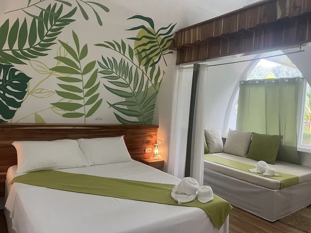 ROYAL SUITES - PORT BARTON