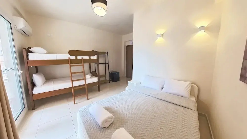 ZOI Girni - Seaside Hotel