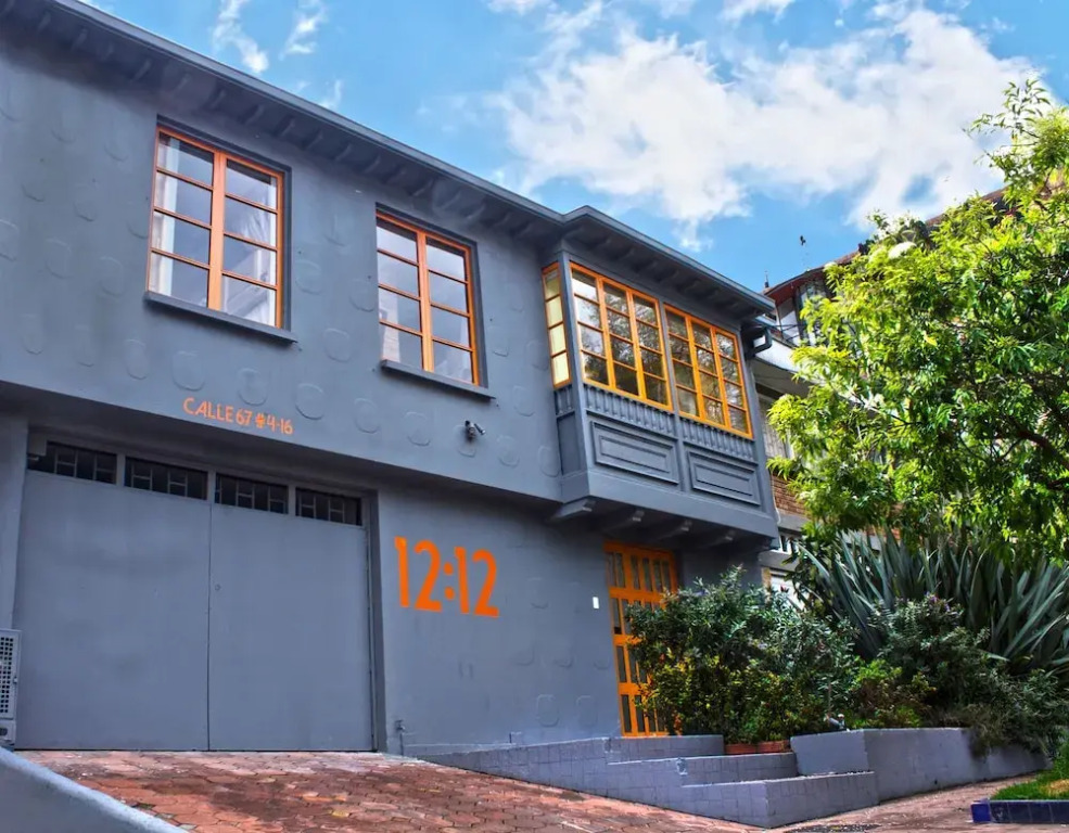 1212 Hostels