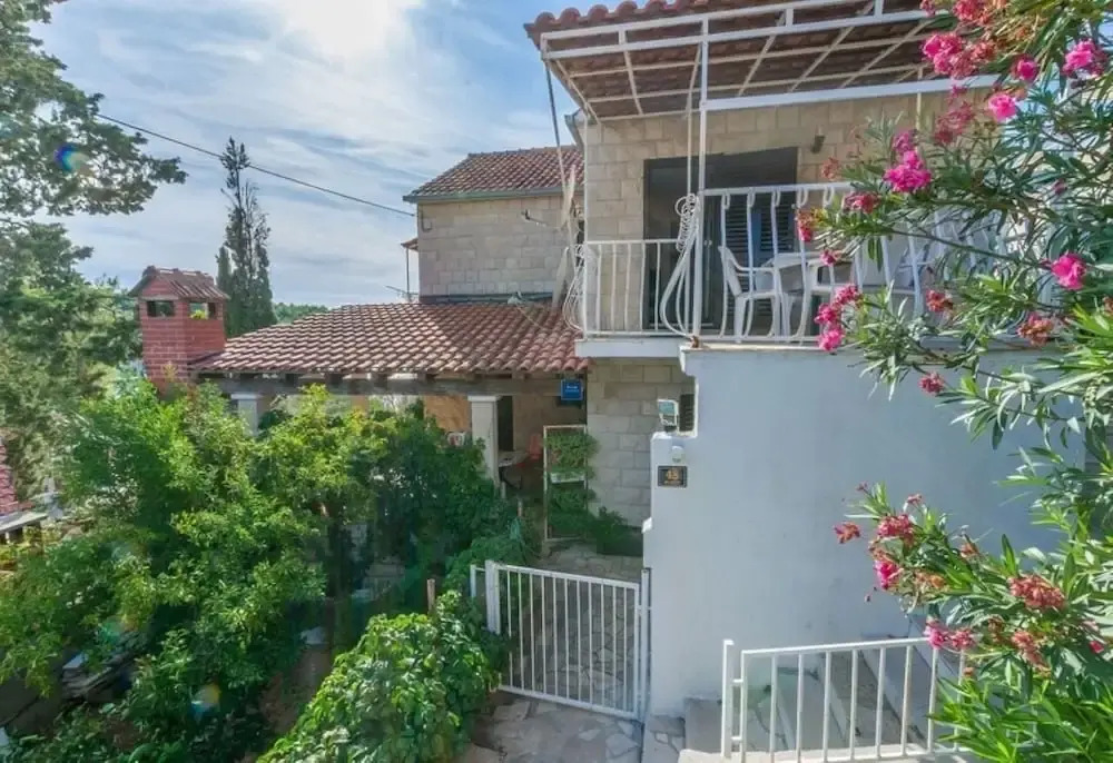 Mari - Great Location 30m From the sea - A2 Gornji