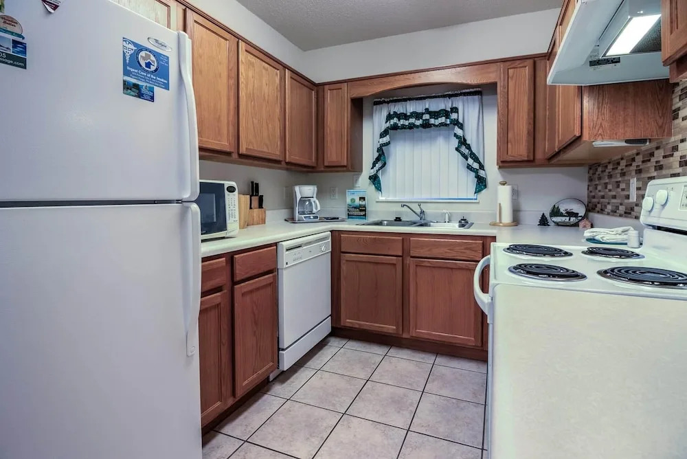 Whispering Pines 611