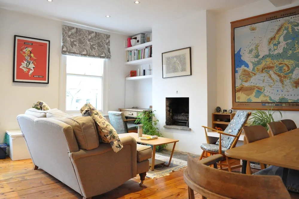 Fantastic 2 Bedroom Flat in Great Location