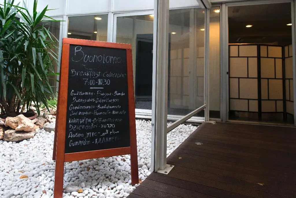 Twentyone Hotel