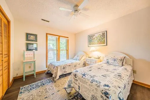 Just For Fun - Duck, Schooner Ridge, Pool Open 4/15, Pool Heat Option, Hot Tub, Close to Downtown